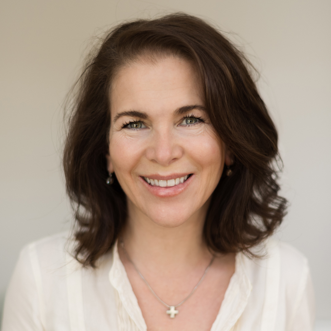 Liz Harlin underwater photographer, Noosa, Queensland
